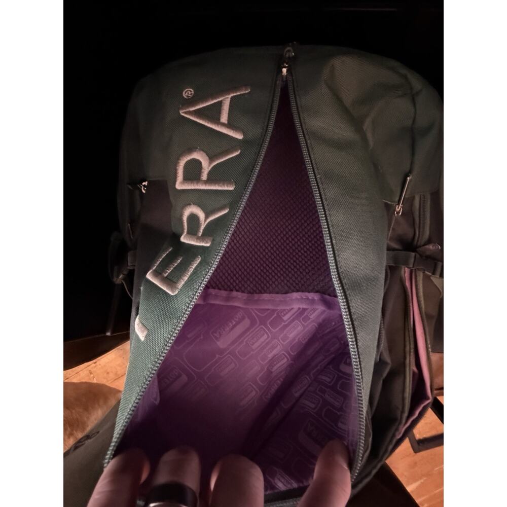 doTERRA Gray Green Purple Zip Backpack w/ Embroidered Logo, Unisex Adults - Picture 9 of 9